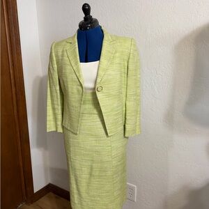 ANTONIO MELANI Light Green Two-Piece Tweed Suit